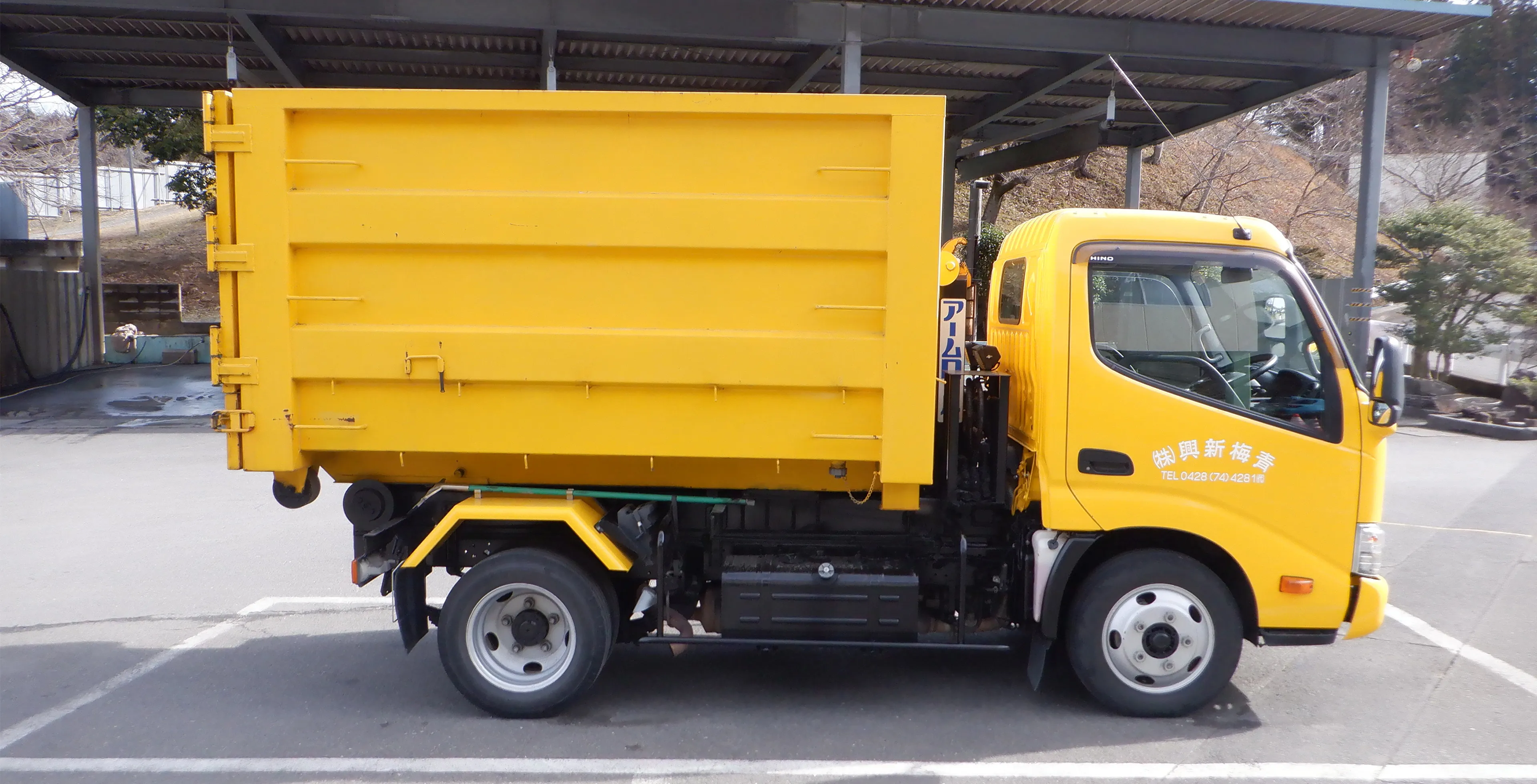 ゴミ収集車02
